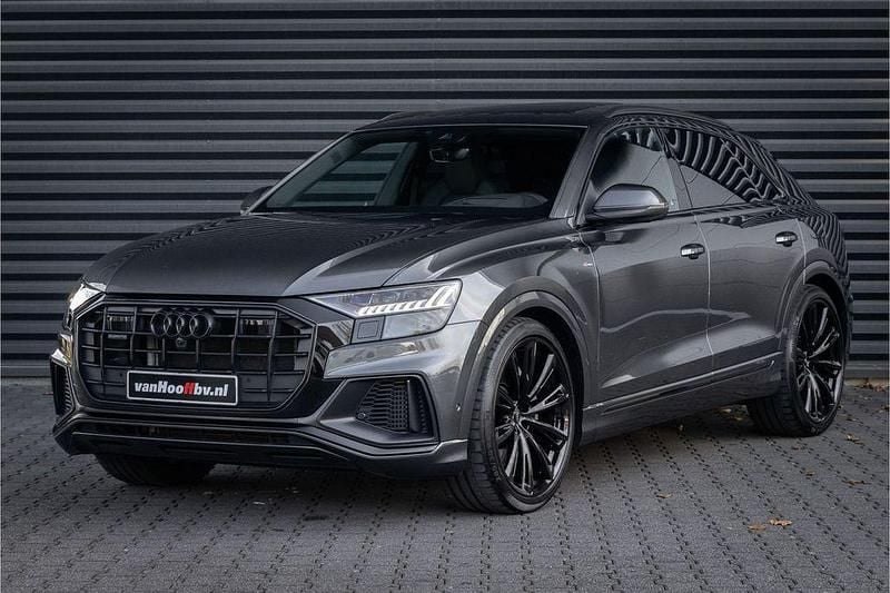 Gebraucht Audi Q8 Proline 462 PS (339 kW) 2023 Grau SUV