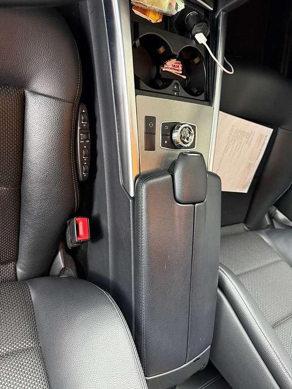 Gebraucht Mercedes E300 231 PS (169 kW) 2014 Selenitgrau Limousine