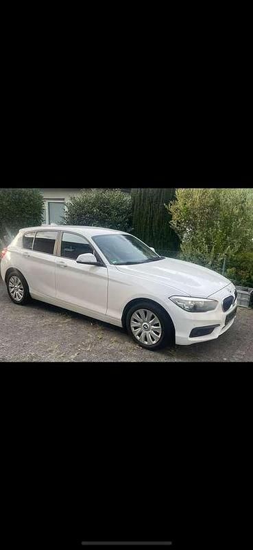 Gebraucht BMW 116 109 PS (80 kW) 2016 Weiß Kleinwagen