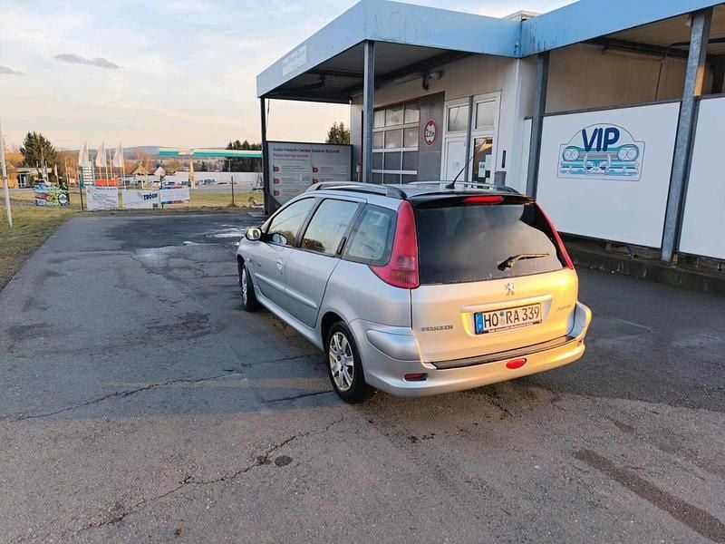 Gebraucht Peugeot 206 90 PS (66 kW) 2003 Silber Kombi