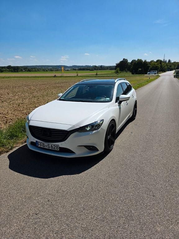 Weiß Gebraucht 2016 Mazda 6 Limousine | 12.900 € (Teuer) - Bild 1/4