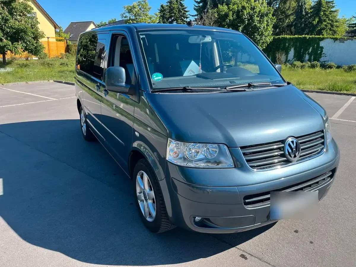 Gebraucht VW Multivan 128 PS (94 kW) 2007 Grau Van / Kleinbus