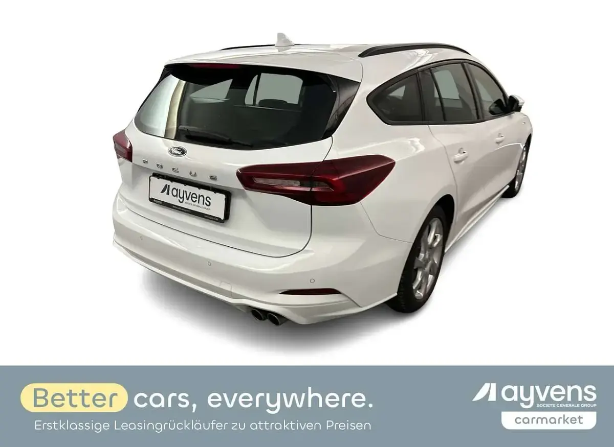 Gebraucht Ford Focus ST-Line 120 PS (88 kW) 2023 Frostweiß Kombi