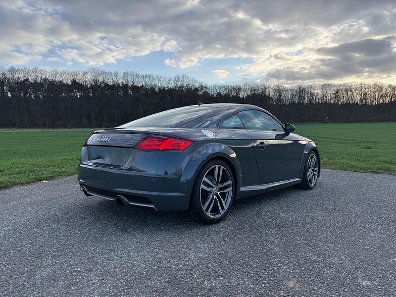 Second-hand Audi TT Ambiente 230 CP (169 kW) 2015 Gri Coupe