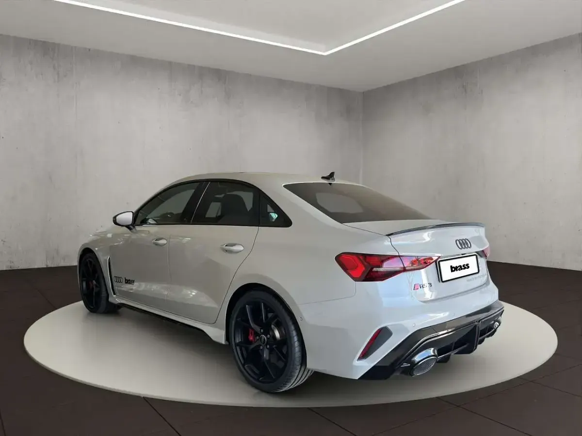 Gebraucht Audi RS3 Comfort 400 PS (294 kW) 2026 Individuallackierungen audi ex Limousine