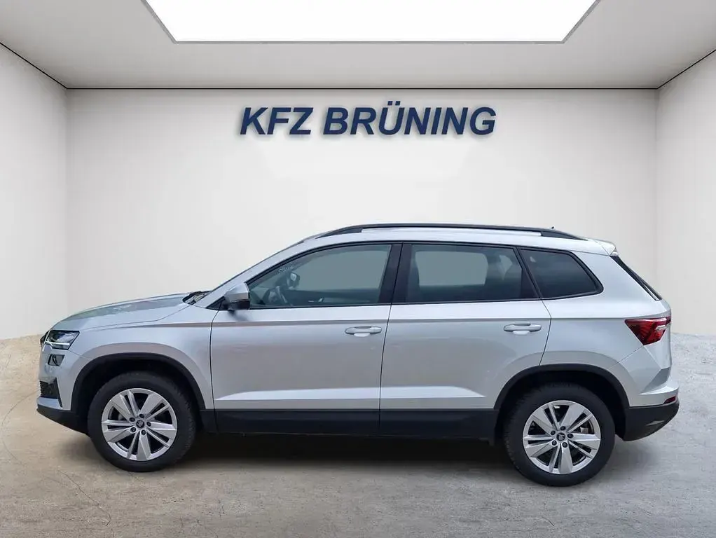 Gebraucht Skoda Karoq Selection 116 PS (85 kW) 2025 Brillant silber metallic ( (metallic) SUV