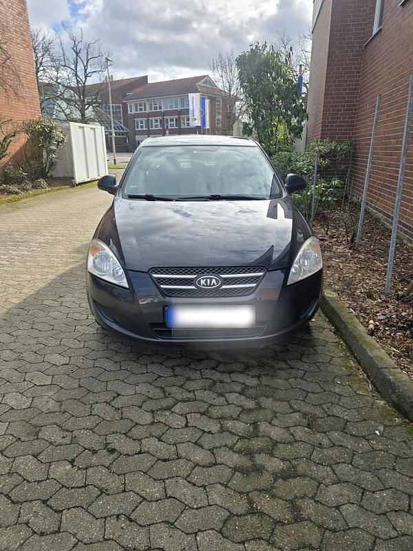 Gebraucht Kia Ceed 122 PS (89 kW) 2008 Schwarz Kleinwagen