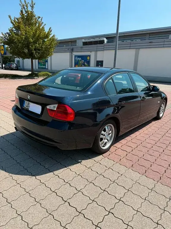 Gebraucht BMW 318 M Sport 143 PS (105 kW) 2008 Schwarz Limousine