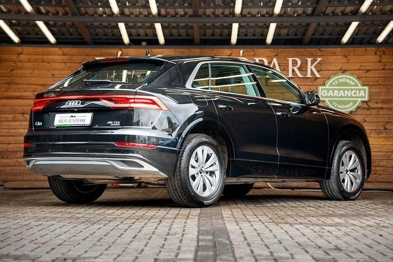 Gebraucht Audi Q8 231 PS (169 kW) 2023 Schwarz SUV