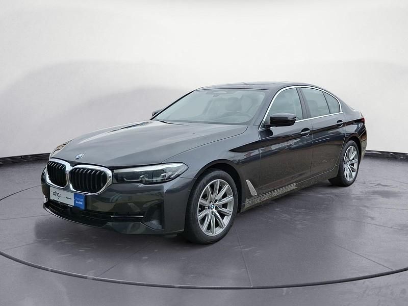 Gebraucht BMW 520 190 PS (139 kW) 2022 Grau Limousine