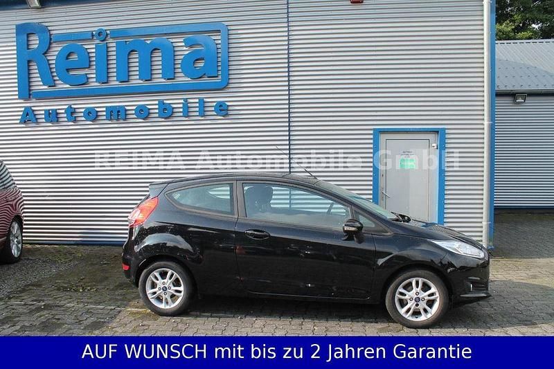 Shadow black Gebraucht 2017 Ford Fiesta Celebration Kleinwagen | 6.890 € (Guter Preis) - Bild 1/4