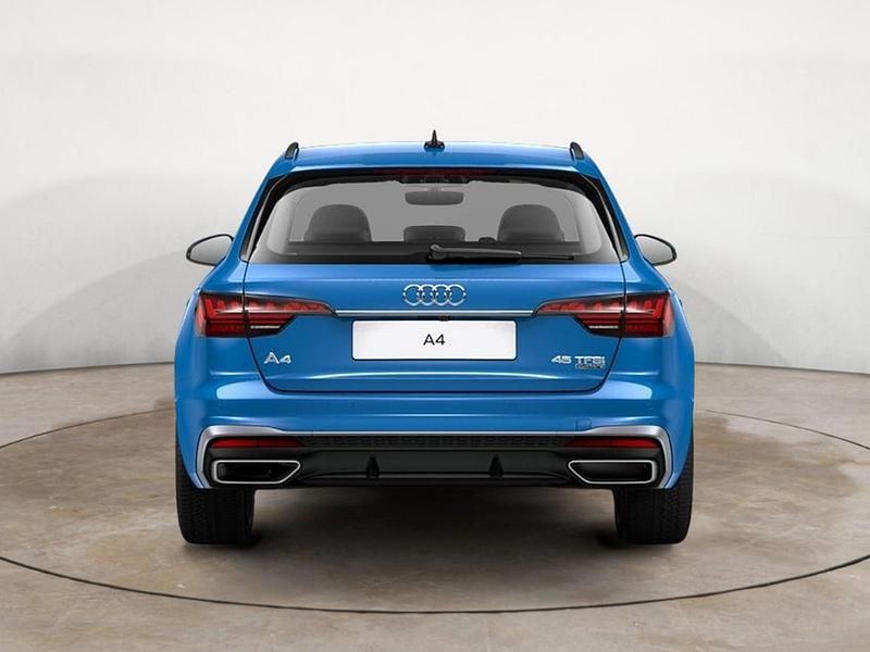 Gebraucht Audi A4 Ambiente 265 PS (194 kW) 2022 Turboblau Kombi