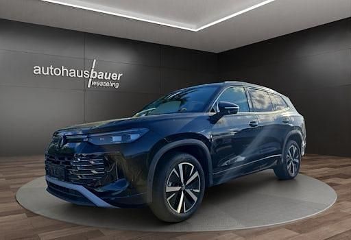 Neu VW Tayron Elegance 193 PS (141 kW) 2025 Grenadillschwarz SUV