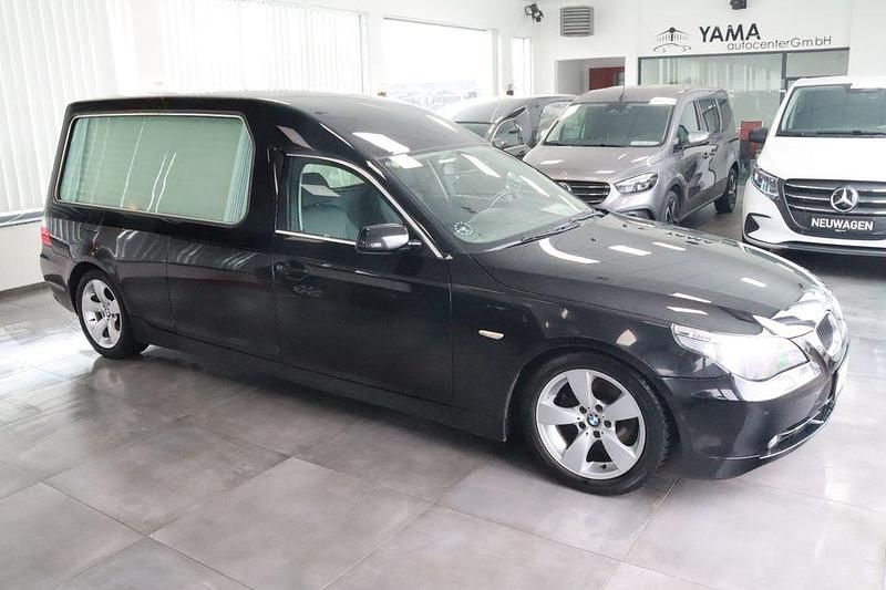 Gebraucht BMW 525 Basis 2004 Schwarz Limousine