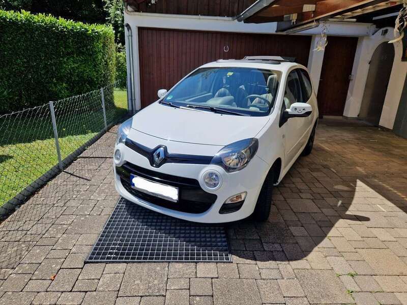 Weiß Gebraucht 2013 Renault Twingo Liberty Kleinwagen | 3.600 € (Guter Preis) - Bild 1/4