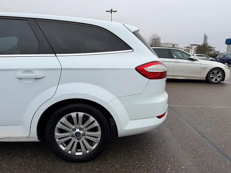 Gebraucht Ford Mondeo Titanium 135 PS (99 kW) 2009 Weiß Kombi