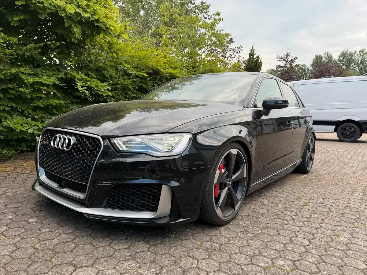 Gebraucht Audi RS3 367 PS (269 kW) 2015 Schwarz Limousine