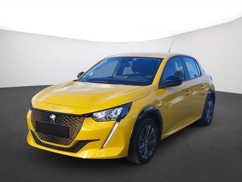Gelb Gebraucht 2022 Peugeot e-208 Kleinwagen | 16.490 € (Guter Preis) - Bild 1/4