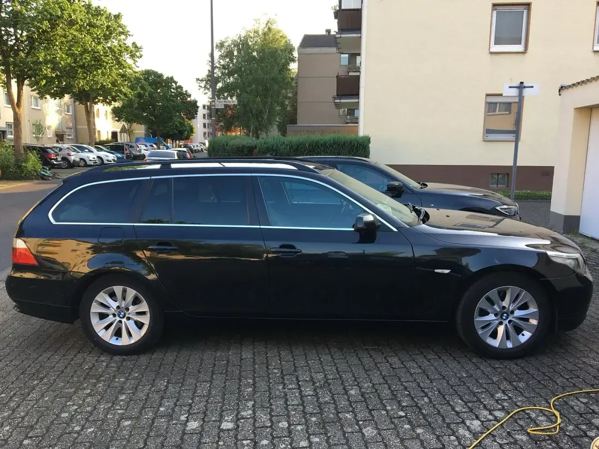 Gebraucht BMW 520 163 PS (119 kW) 2006 Schwarz Kombi