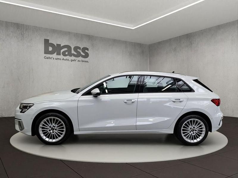 Gebraucht Audi A3 Advanced Plus 116 PS (85 kW) 2024 Gletscherweiß metallic Limousine