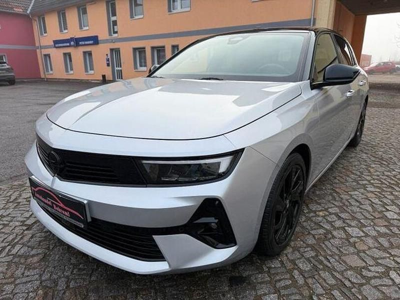 Silber Gebraucht 2023 Opel Astra GS Line Limousine | 20.550 € (Guter Preis) - Bild 1/4