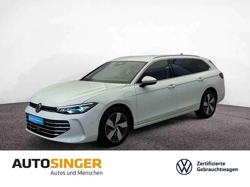 Gebraucht VW Passat Business 204 PS (150 kW) 2025 Weiß Kombi