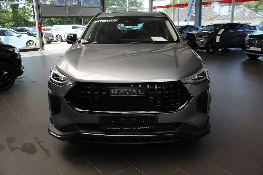 Neu Haval Jolion Lux 177 PS (130 kW) 2026 Grau SUV