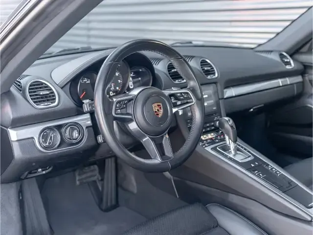 Gebraucht Porsche Cayman Basis 299 PS (219 kW) 2017 Schwarz Coupé