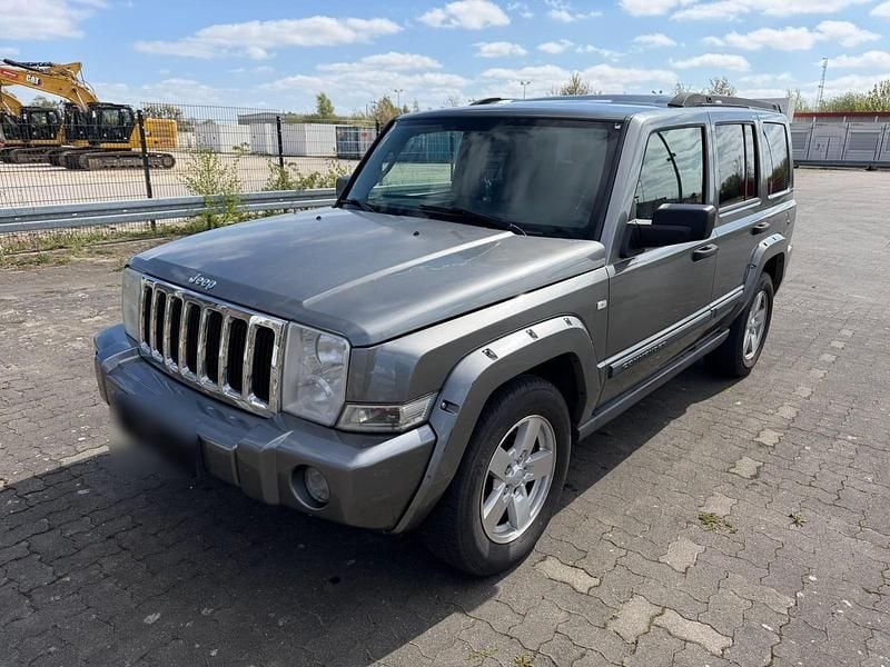 Usado Jeep Commander 218 CV (160 kW) 2007 Gris SUV