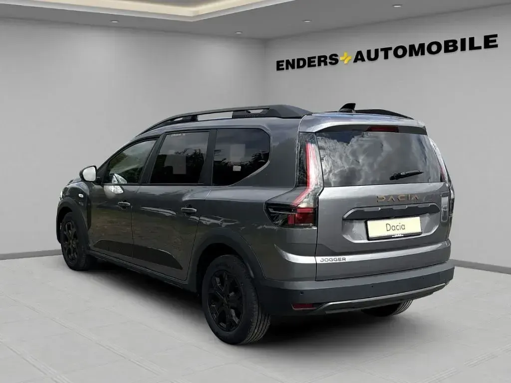 Gebraucht Dacia Jogger Extreme 110 PS (80 kW) 2026 Grau Van / Kleinbus