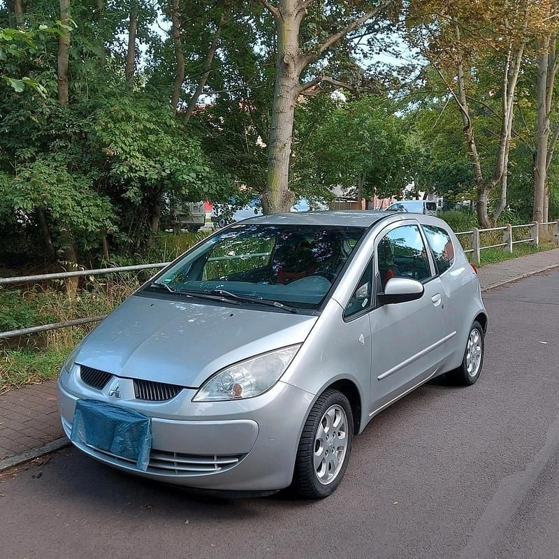 Grau Gebraucht 2005 Mitsubishi Colt Kleinwagen | 1.350 € (Guter Preis) - Bild 1/4