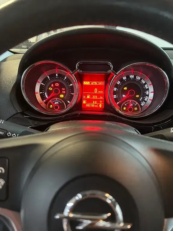 Gebraucht Opel Adam Glam 87 PS (63 kW) 2018 Weiß Kleinwagen