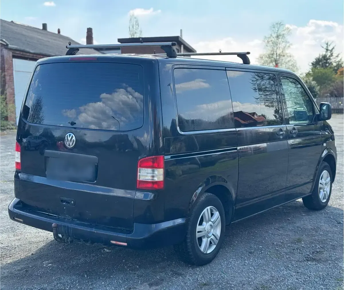 Second-hand VW Transporter 131 CP (96 kW) 2006 Negru Van