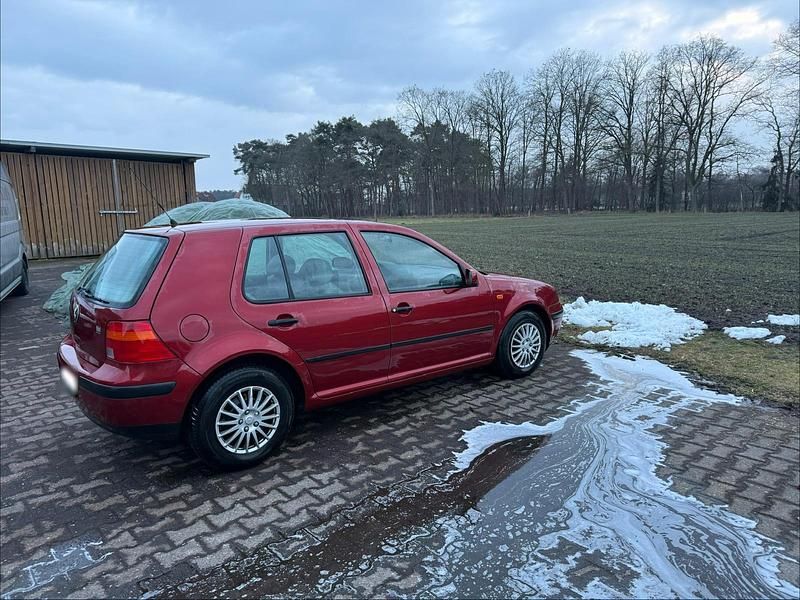Gebraucht VW Golf IV 75 PS (55 kW) 1998 Rot Kleinwagen