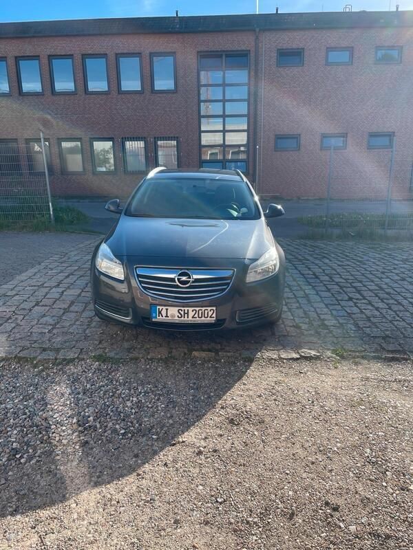 Braun Gebraucht 2009 Opel Insignia Kombi | 5.500 € (Teuer) - Bild 1/4