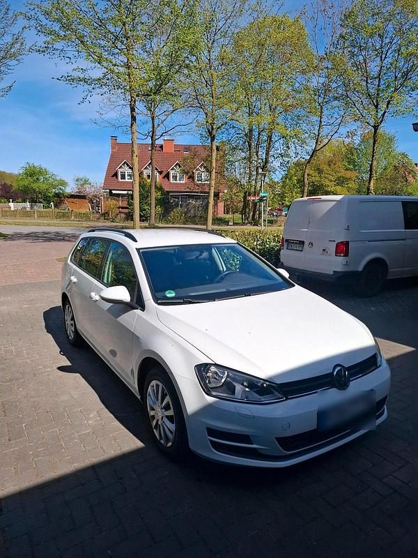 Gebraucht VW Golf VII 100 PS (73 kW) 2014 Weiß Kombi