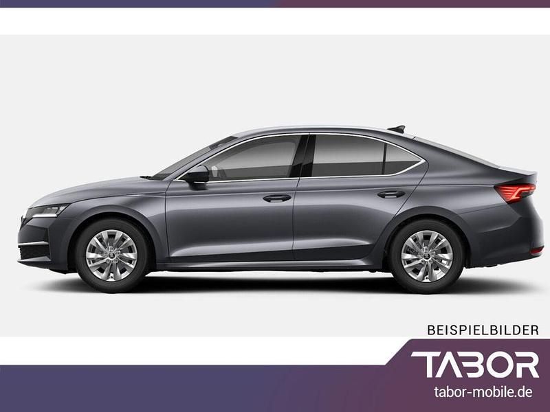 Neu Skoda Octavia Selection 116 PS (85 kW) 2025 Silber (brillant silver metallic) Limousine
