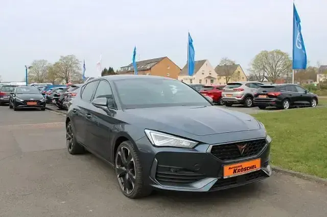 Second-hand Cupra Leon Basis 245 CP (180 kW) 2021 Gri Berlinǎ