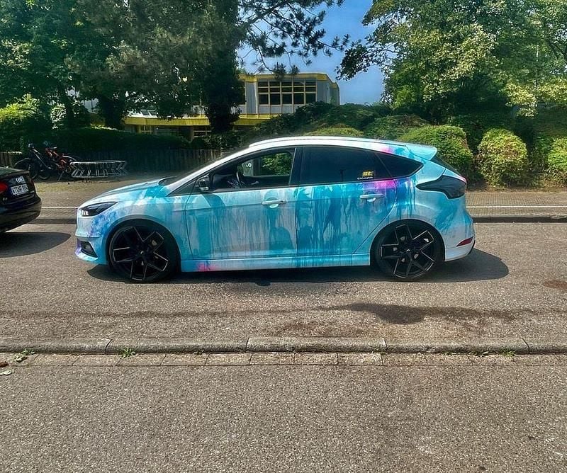 Gebraucht Ford Focus ST 150 PS (110 kW) 2017 Weiß Limousine