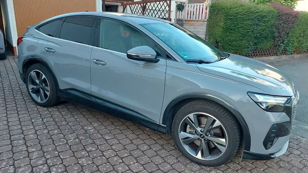 Gebraucht Audi Q4 e-tron 219 kW (299 PS) 2022 Grau SUV