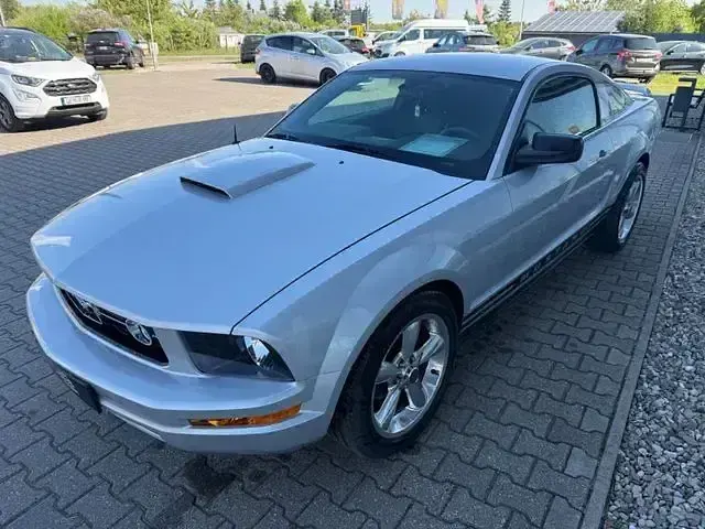 Gebraucht Ford Mustang 290 PS (213 kW) 2005 Silber Coupé