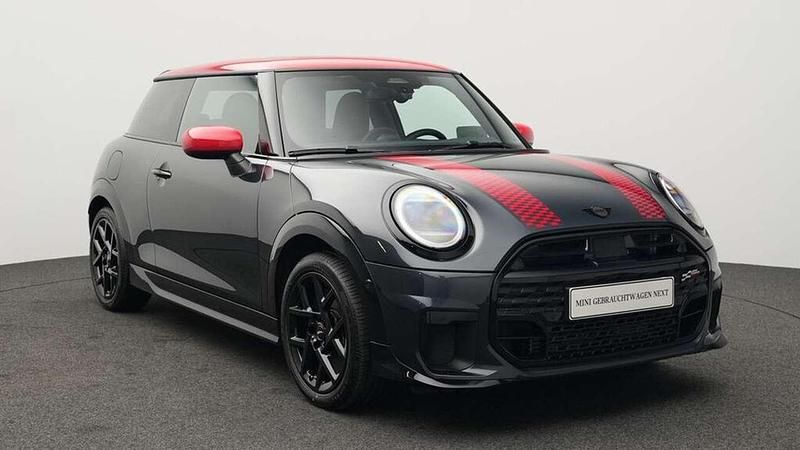 Gebraucht Mini John Cooper Works 156 PS (114 kW) 2024 Legend grey metallic Kleinwagen