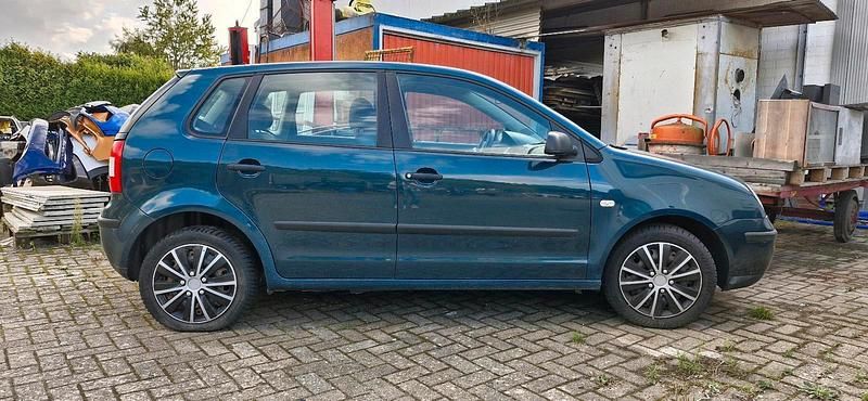 Grün Gebraucht 2003 VW Polo Kleinwagen | 2.050 € (Fairer Preis) - Bild 1/4