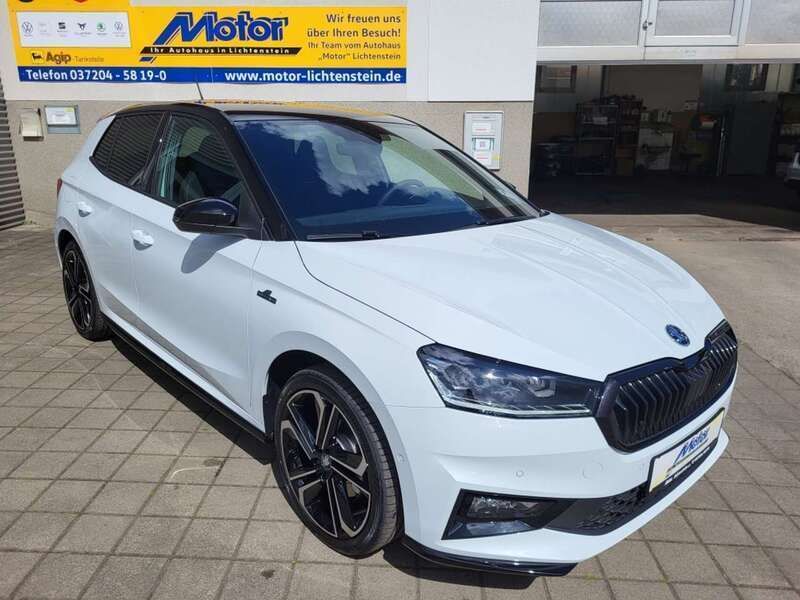 Moonweiß perleffekt Neu 2025 Skoda Fabia Monte Carlo Limousine | 35.326 € - Bild 1/4