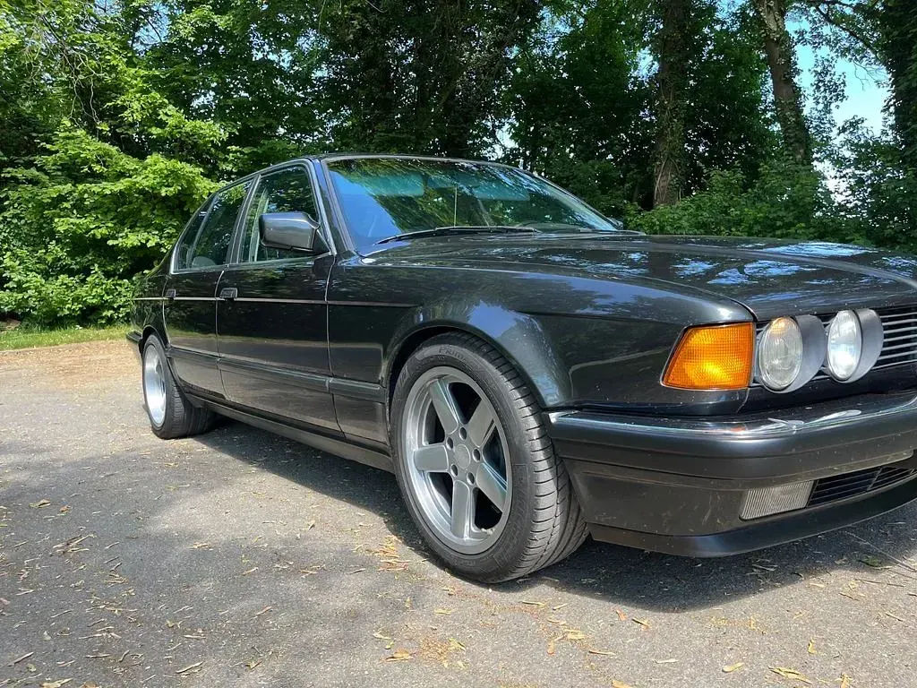 Gebraucht BMW 730 Performance 188 PS (138 kW) 1992 Schwarz Limousine