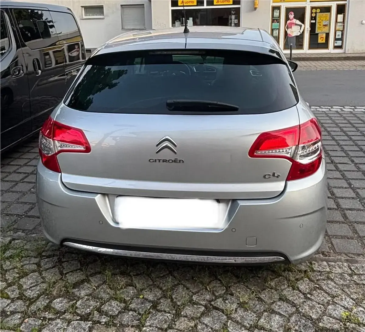 Gebraucht Citroën C4 Exclusive 120 PS (88 kW) 2012 Grau Limousine