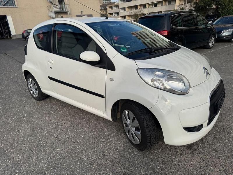 Gebraucht Citroën C1 Style 68 PS (50 kW) 2011 Weiß Kleinwagen