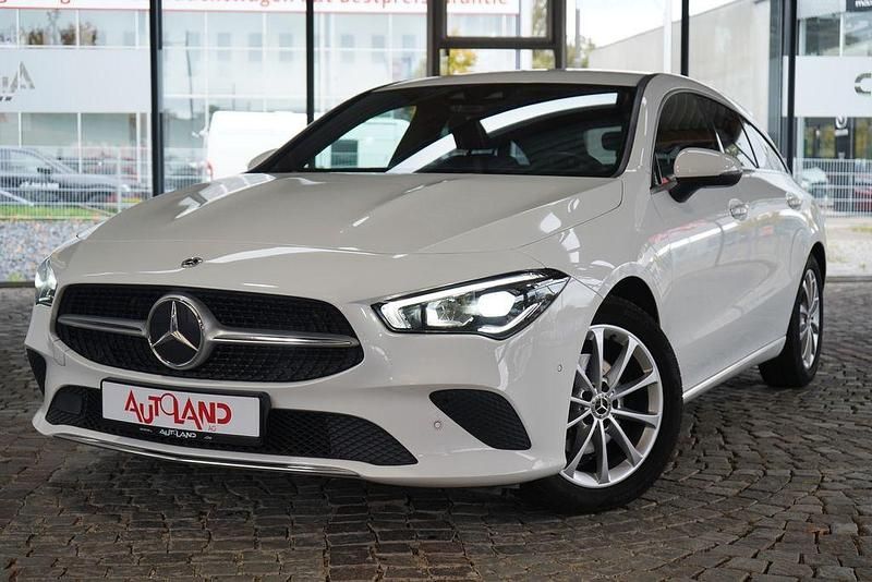 Gebraucht Mercedes CLA180 136 PS (100 kW) 2021 Weiß Limousine