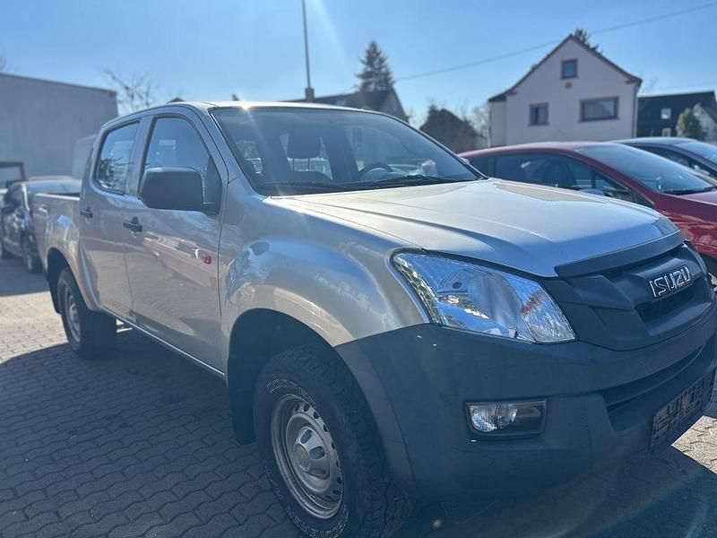 Gebraucht Isuzu D-Max 163 PS (119 kW) 2016 Grau SUV