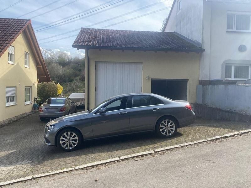 Usata Mercedes E220 194 CV (142 kW) 2017 Grigio Berlina